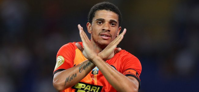 Taison is not going to Roma
